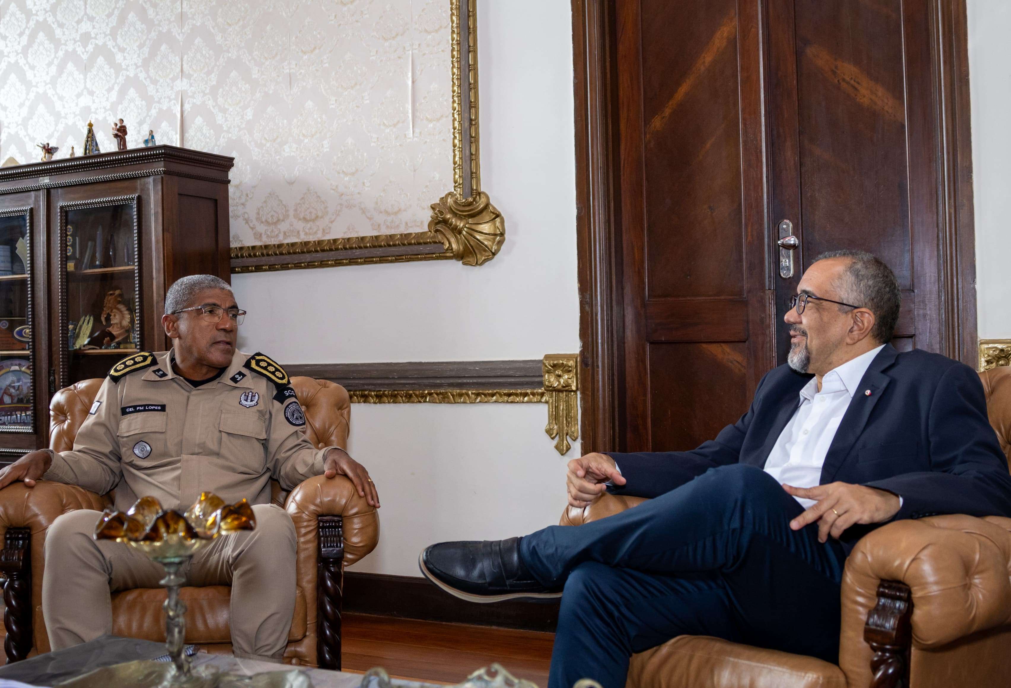 Secretário de Segurança Cidadã e Trânsito de Barreiras realiza visita institucional à Polícia Militar da Bahia e a Guarda Civil Municipal em Salvador para construir parcerias de cooperação técnica